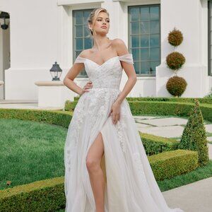 New Off The Shoulder White Bridal Gown w/ Floral Lace & Layered Skirt NX JE953